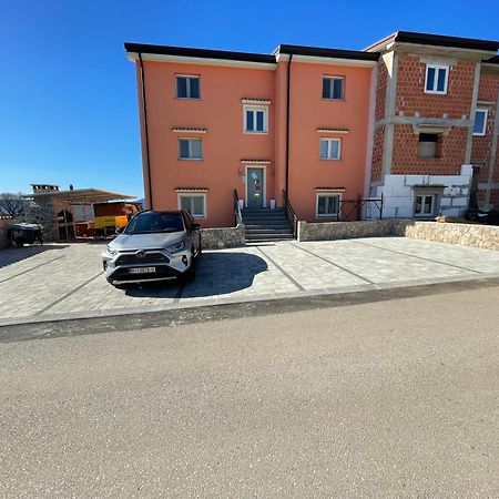 Gallery Apartment In Skrbcici Экстерьер фото