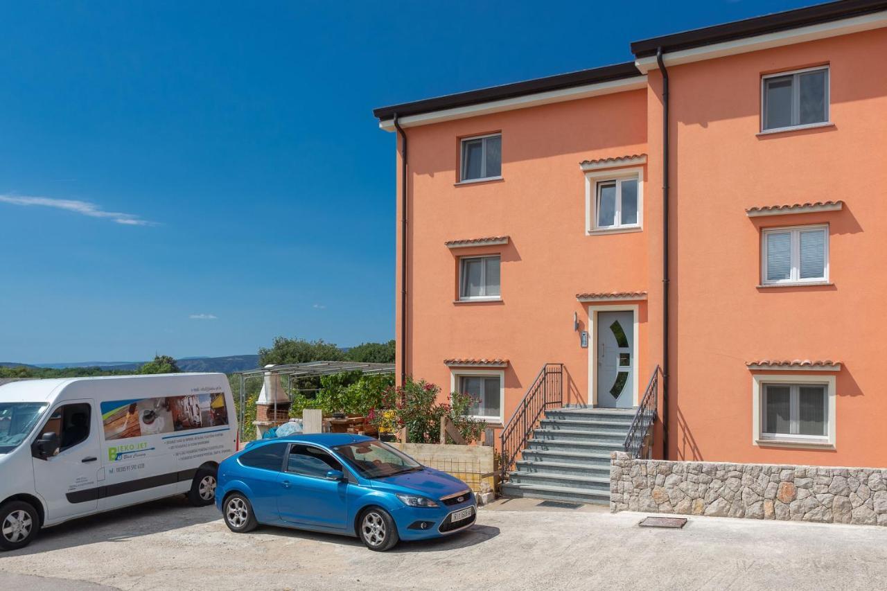Gallery Apartment In Skrbcici Экстерьер фото